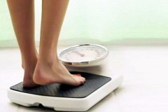 探讨节食与减肥的冲突点：健康与效果的平衡